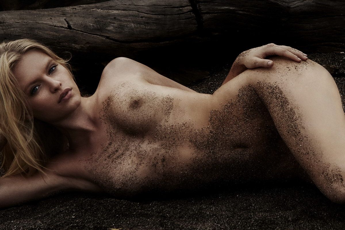 Isabella Farrell Nude Photos Exposed XXX.