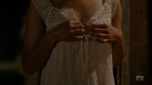 Jennifer Finnigan, Annet Mahendru - Tyrant S03 E10 720p nightwear sex scenes
