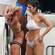Kylie Jenner, Kendall Jenner with friends wearing sexy bikini on the boat in Punta Mita, Mexico 57x HQ