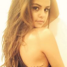 Selena Gomez sexy Instagram photo 3x MQ