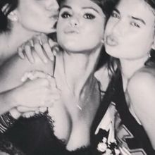 Selena Gomez nipslip Instagram photo 4x HQ