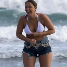 Jacqueline Jossa sexy bikini candids on the beach in Mexico 14x HQ photos
