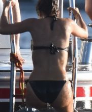 Salma Hayek big boobs and ass in bikini in St. Barts 18x UHQ