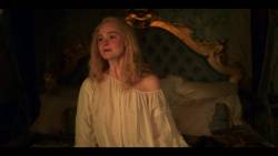 Elle Fanning - The Great S01 2160p 