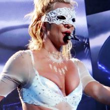 Britney Spears sexy lingerie spread legs bends over performing on stage in Las Vegas 60x UHQ photos