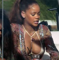Rihanna sexy bikini cleavage candids on parties poolside at Miami beach 25x HQ photos