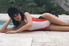 Kylie Jenner wearing sexy swimsuit Instagram HQ photos