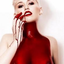 Miley Cyrus topless Complex magazine cover photo shoot UHQ