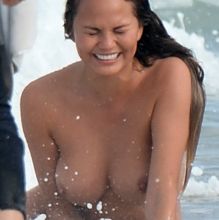 Chrissy Teigen nude photo shoot at Miami beach topless show big boobs and hard nipples 59x UHQ