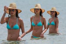 Alessandra Ambrosio spread legs in sexy bikini candids on the beach in Brazil 100x HQ photos