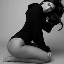 Kylie Jenner sexy Sasha Samsonova photo shoot 4x HQ photos